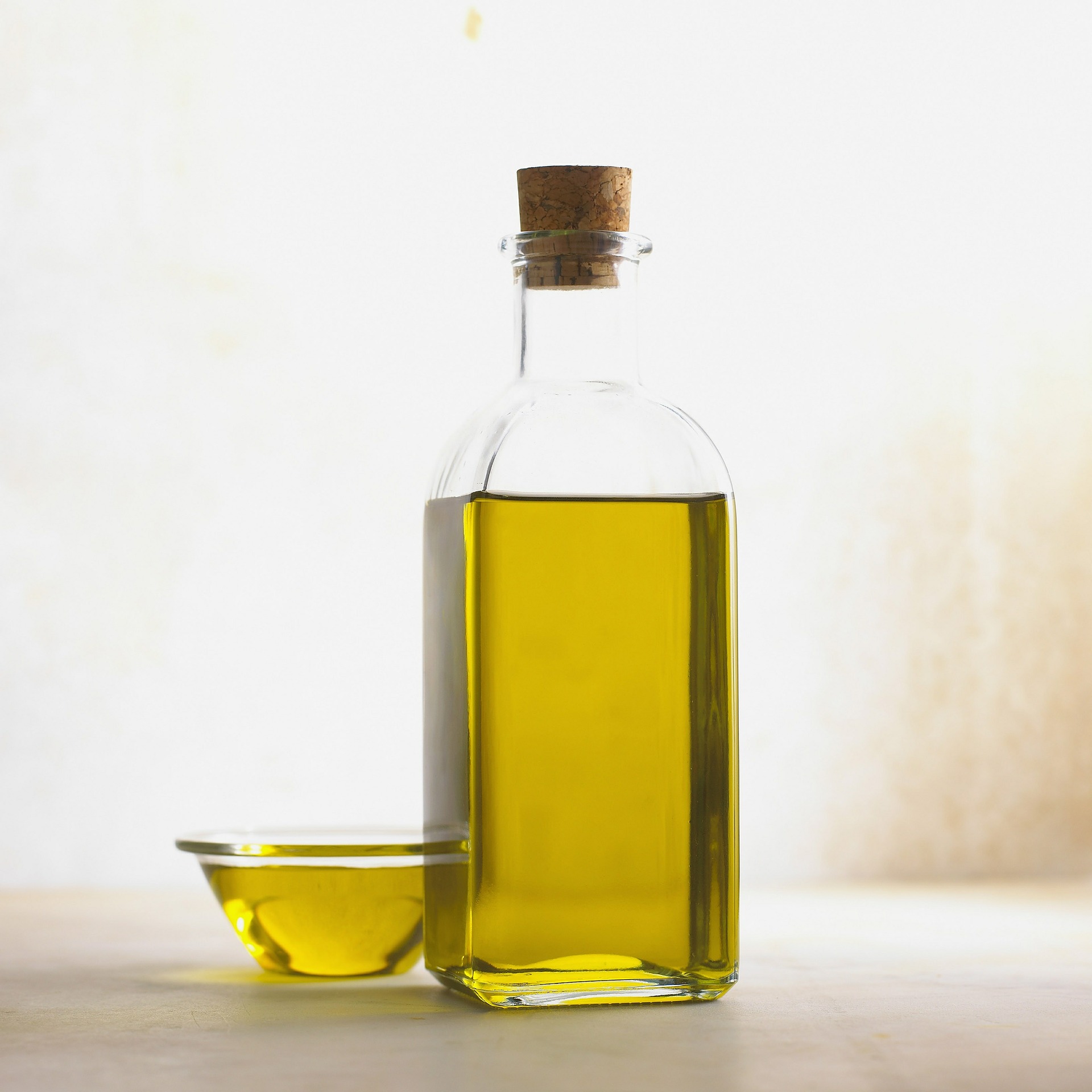 Olive-oil-356102 1920.jpg